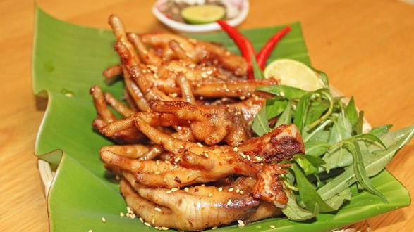 Chân Gà Sang Ù - Lò Gốm