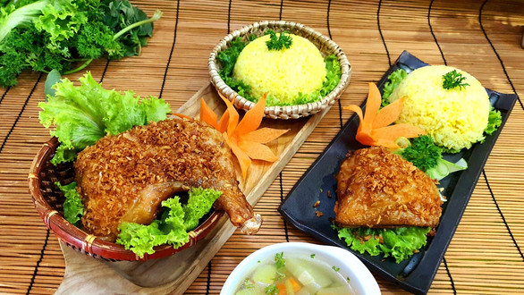 Siu Food - Cơm Gà Xối Mỡ - Nguyễn Hữu Cảnh