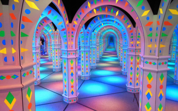 Mê Cung Mirror Maze - Times City