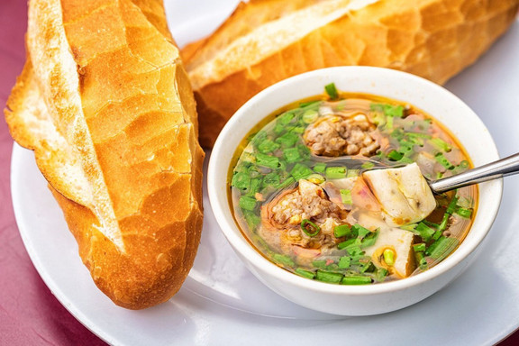 Su Mai Soup - Bánh Mì Xíu Mại Chén - Nguyễn Văn Quá