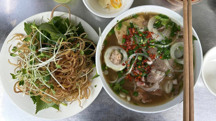 Bún Bò Huế Hương Giang - 9 Lê Văn Lộc