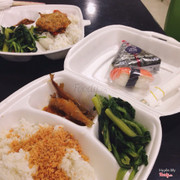 cơm hộp quầy đồ chế biến sẵn