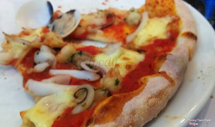 Seafood pizza 185k