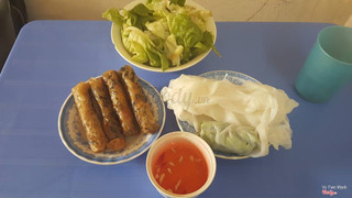 Ram-Bánh mướt
20000đ/suất