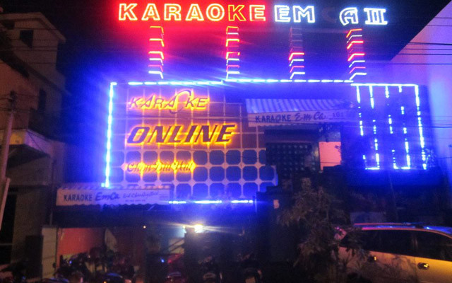 Em Ca 2 Karaoke - Ngũ Hành Sơn