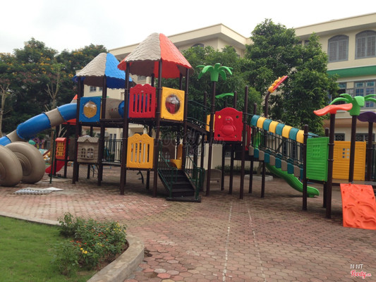 Khu vui chơi ngoài trời của các bé