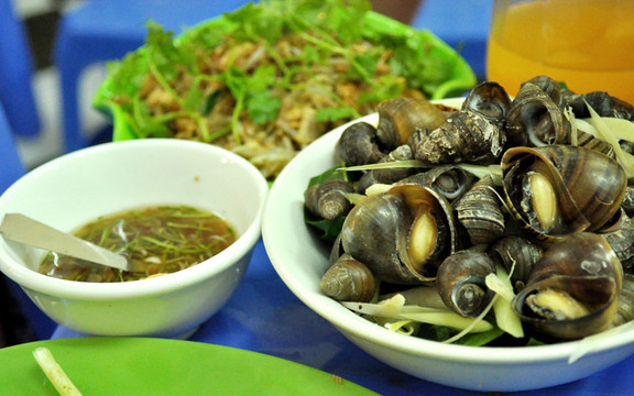Ốc Mạnh - Chùa Láng