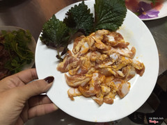 Sườn sụn nướng sốt cay 