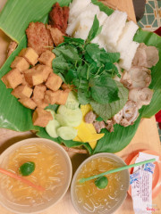 Chén trà tắc hơi độc hehe