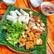 Bún đậu mắm tôm lớn