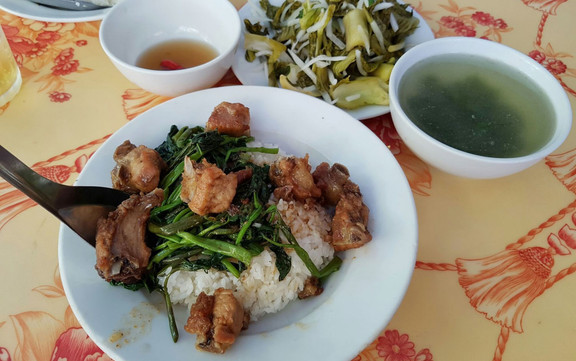 Tuấn Liên - Cơm Bình Dân