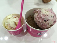 Kem Strawberry cheese,Strawberry choco