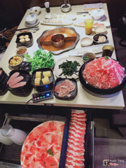 Đồ ăn tuyệt vời , nhân viên nhiệt tình , đồ uống tráng miệng đa dạng. Tuyệt vời