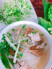 Bún cá đặc biệt, cá dầm, thăn sứa, chả cá chiên, chả hấp 35k