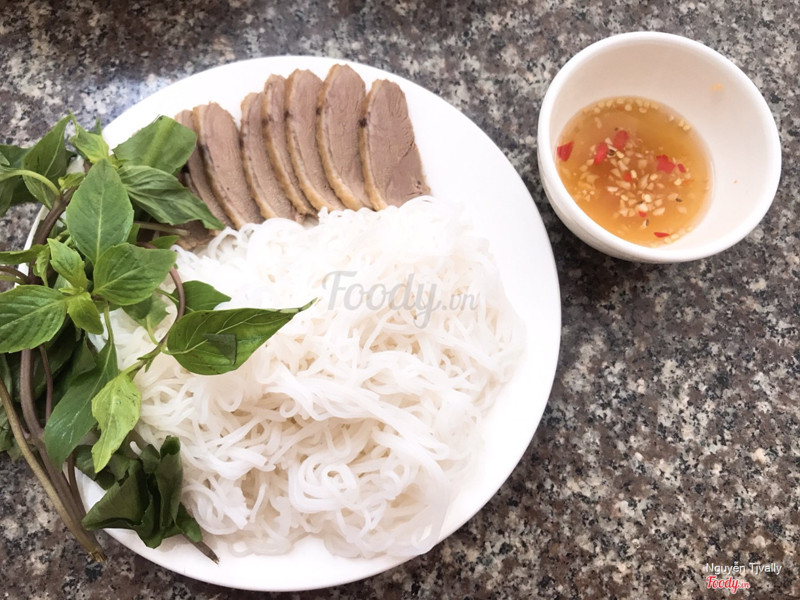 Bún ngan chấm 