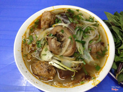 bún bò giò heo