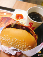 Burger bò hành