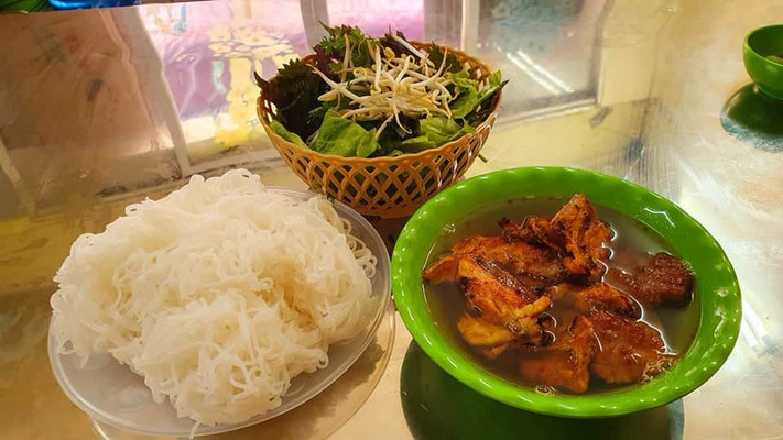 MÌ TIM CẬT CHUA CAY & BÚN CHẢ PHAN CÒI - Ngọc Thụy