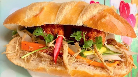 Lò Chả & Bánh Mì Hiếu