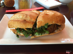 19/3/2016 Bánh mì thịt nướng 20k + trà đá 3k + khăn ướt 2k  25k