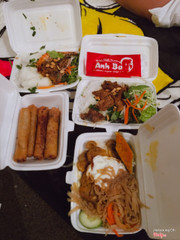 Each one has big amount of food :) kind of nice meal! 