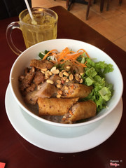 2/6/2016 Bún thịt, nem, chả giò, bì 53k; trà đá 3k