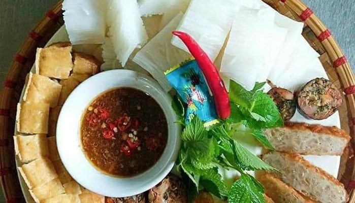 CHẠM CAFE - Đường Minh Cầu