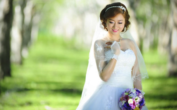  Janie Phạm Studio & Makeup