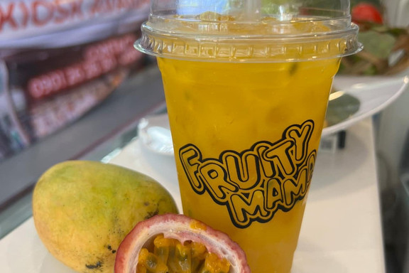 Fruity Mama - Khu Bến Nghé Street Food Market