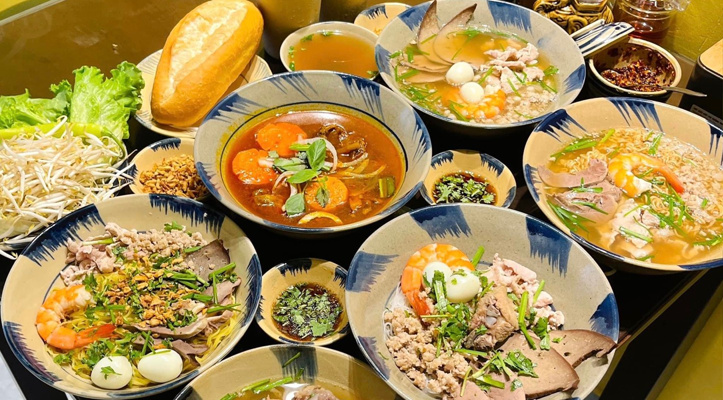 Cô Tuyết - Hủ Tiếu, Bún Riêu & Bánh Mì Chảo