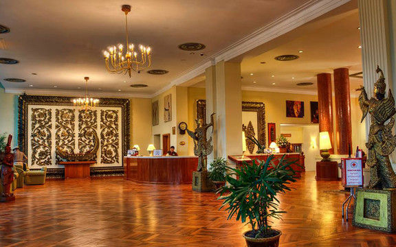 Inya Lake Hotel