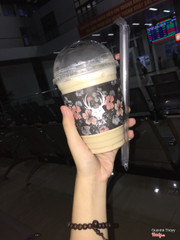 4* cho cốc cà phê sữa dừa ạ, món này cũng k có gì đặc biệt lắm