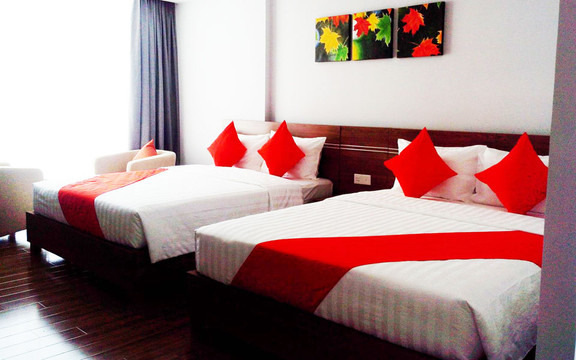 Maple Leaf Hotel & Apartment