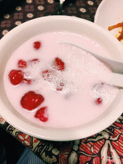 Red beans (chè Thái trân chân và nước cốt dừa)