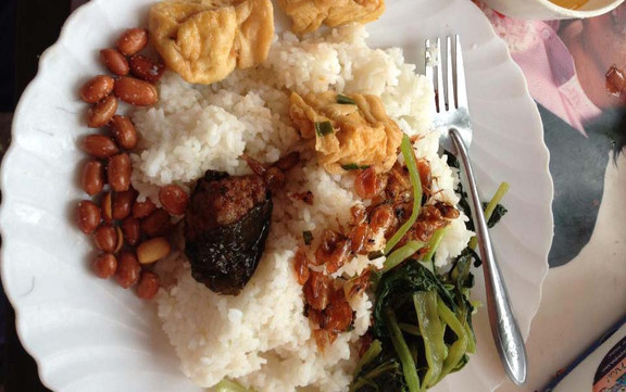 Linh Long Quán - Cơm Bình Dân