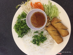 Bún chả giò chay