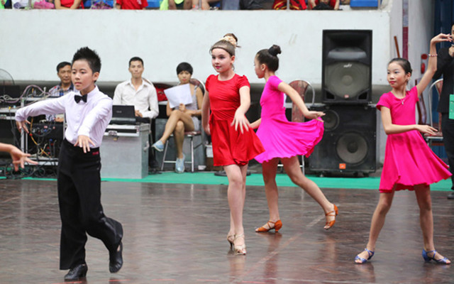 CLB Khiêu Vũ Chí Anh