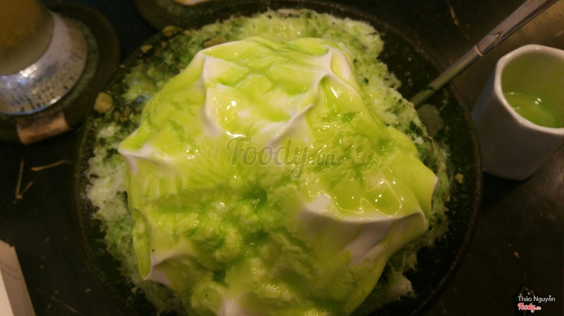 Chính diện ly đá bào. ' w '