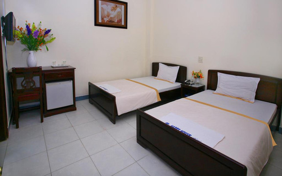 Happy House Hotel