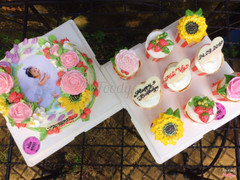 Bánh kem hoa phong cách tự nhiên