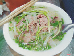 Bát phở lớn