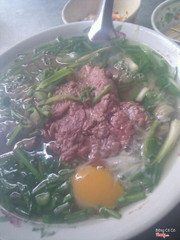 Phở bò tái + trứng
