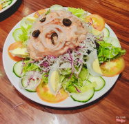 Salat cá ngừ 