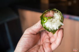 Toro (tuna belly) Handroll