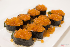 Salmon Roe/Trứng cá hồi/Ikura Nigiri