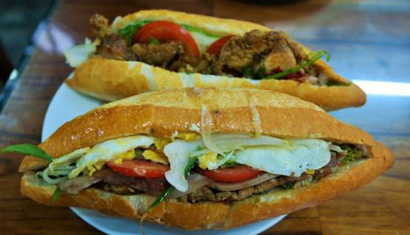 Cô Dung - Bánh Mì Hà Nội