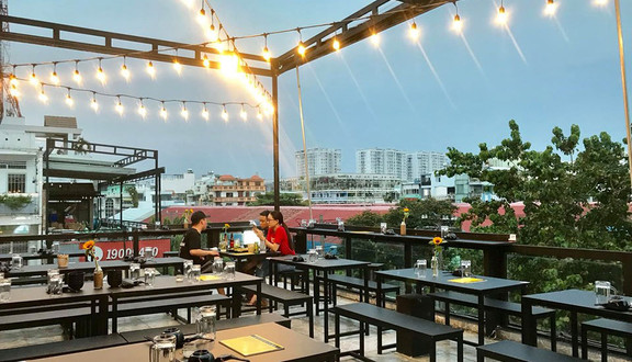 No Rooftop Bistro