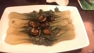 cải thìa xào nấm
