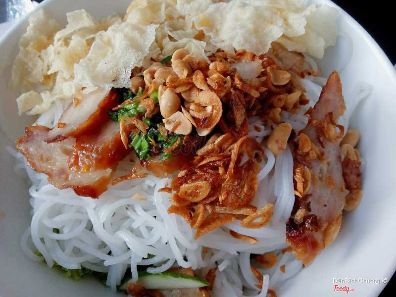 nem nướng Nha Trang