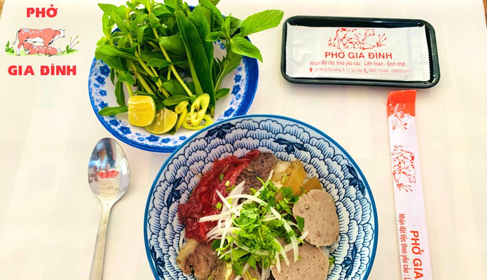 Quán Gia Đình - Phở & Lẩu Bò